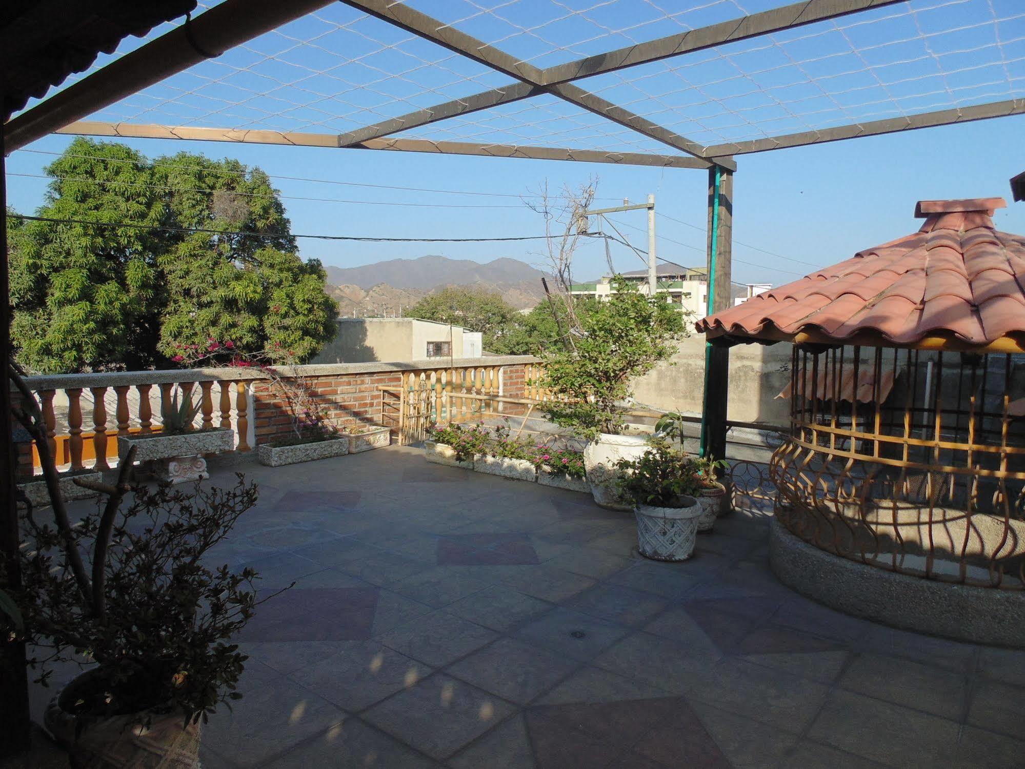 Hospederia Casa Familiar Hotel Santa Marta  Exterior photo